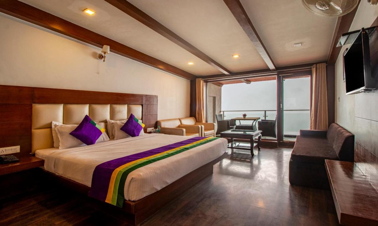 Treebo Premium Queen Of Hills Near Mall Road Mussoorie Eksteriør bilde